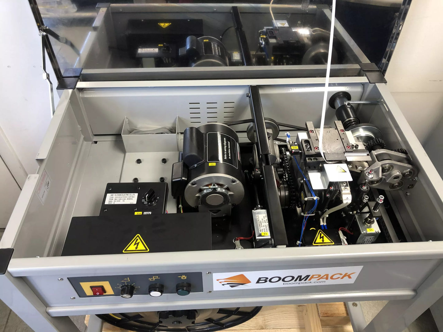 Strapping machine STR101